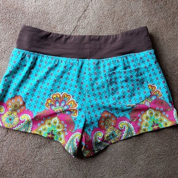 Athleta  Shorts and Tankini  Swimsuit Bundle Athletic - Picture 4 of 10